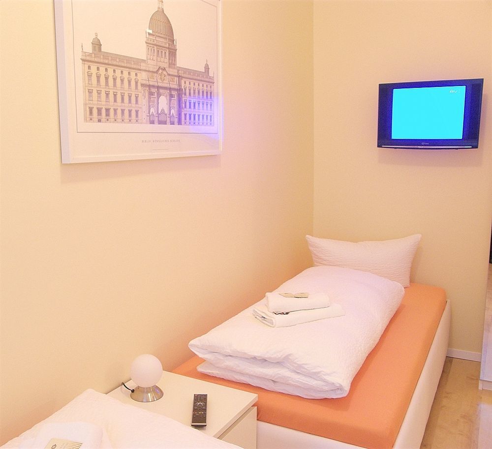City Guesthouse Pension Berlin Berlino