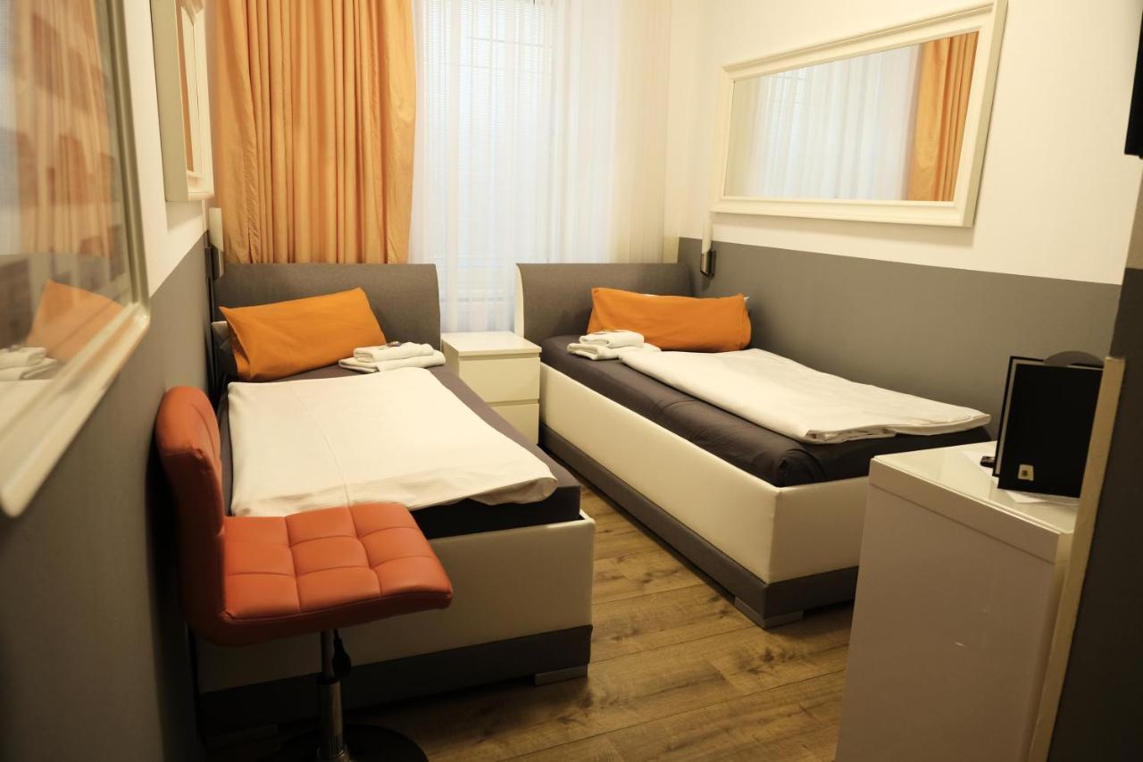 Gasthuis City Guesthouse Pension Berlin 2*
